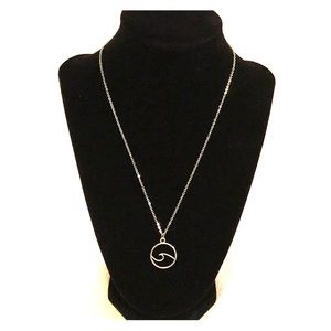 Seas The Waves Necklace